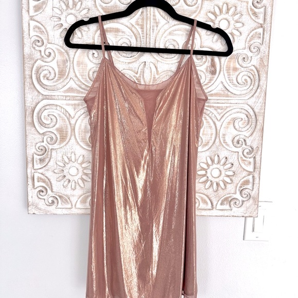 Rose Gold Shimmer Nightie - Picture 3 of 9